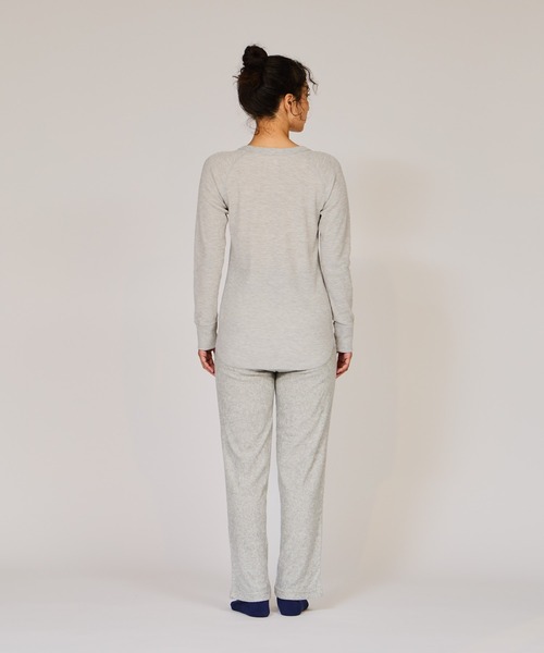 HANES(ヘインズ)の「【Hanes/ヘインズ】レディース クルーネック(Tシャツ/カットソー・レディース・ブラック/オフホワイト/ヘザーグレー/ダークネイビー・FREE)」の10枚目の写真