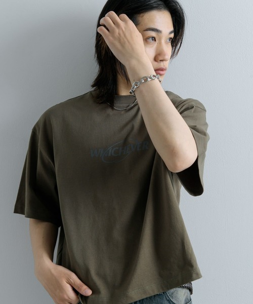 SENSE OF PLACE by URBAN RESEARCH（センスオブプレイスバイアーバンリサーチ）の「ロゴグラフィックボクシーTシャツ(5分袖)（Tシャツ/カットソー・メンズ・ホワイト/カーキ/ブラック・MEDIUM/LARGE）」の3枚目の写真