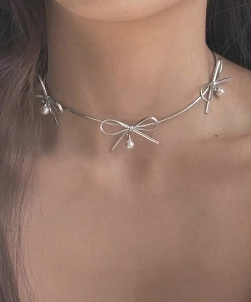 DiamondHearts（ダイヤモンドハーツ）の「リボンパールチョーカー（チョーカー・レディース・シルバー/ブラック・FREE）」の3枚目の写真