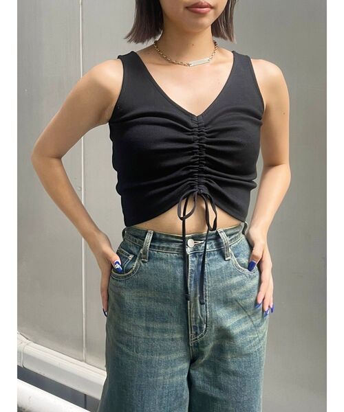 EVRIS（エヴリス）の「ギャザーリボンタンクトップ（タンクトップ・レディース・レッド/ホワイト/ブラック・FREE）」の2枚目の写真