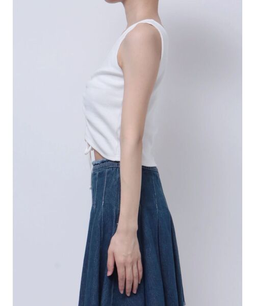 EVRIS（エヴリス）の「ギャザーリボンタンクトップ（タンクトップ・レディース・レッド/ホワイト/ブラック・FREE）」の21枚目の写真