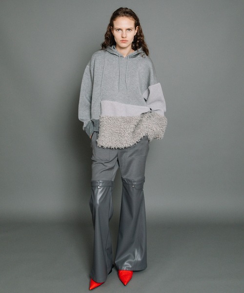 AULA AILA（アウラアイラ）の「ボアミックスフーディー（パーカー・レディース・グレー/ブラック/ホワイト・0）」の14枚目の写真