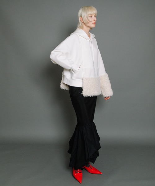 AULA AILA（アウラアイラ）の「ボアミックスフーディー（パーカー