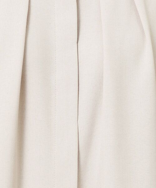 OPAQUE.CLIP（オペークドットクリップ）の「◆リネンライク タックデザインブラウス【洗濯機洗い可】（シャツ/ブラウス・レディース・ブラック/オフホワイト/ライトベージュ/ブラウン系その他・38/40）」の20枚目の写真