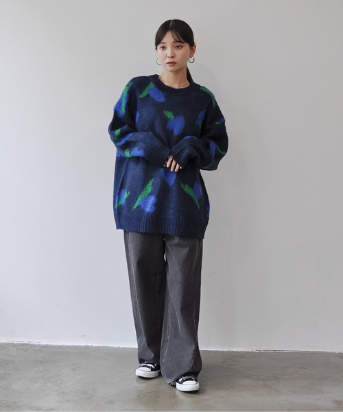 Meli rich(メリーリッチ)の「ニュアンスハート柄ジャガードニットプルオーバー(ニット/セーター・レディース・ネイビー/ライトベージュ/オフホワイト・MEDIUM)」の15枚目の写真