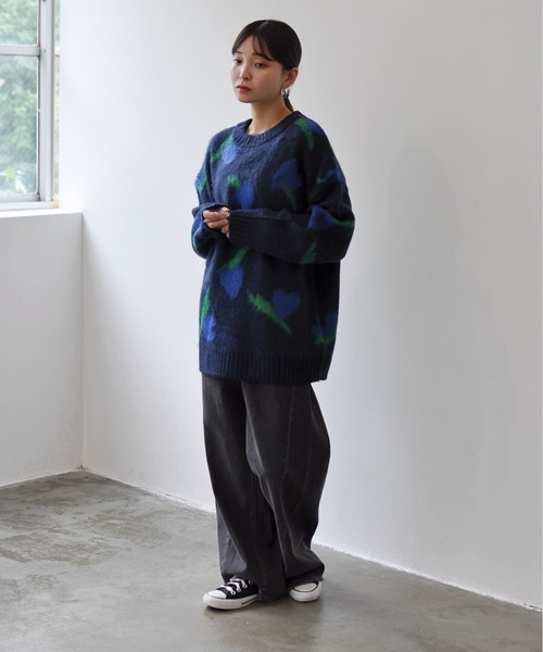 Meli rich(メリーリッチ)の「ニュアンスハート柄ジャガードニットプルオーバー(ニット/セーター・レディース・ネイビー/ライトベージュ/オフホワイト・MEDIUM)」の16枚目の写真