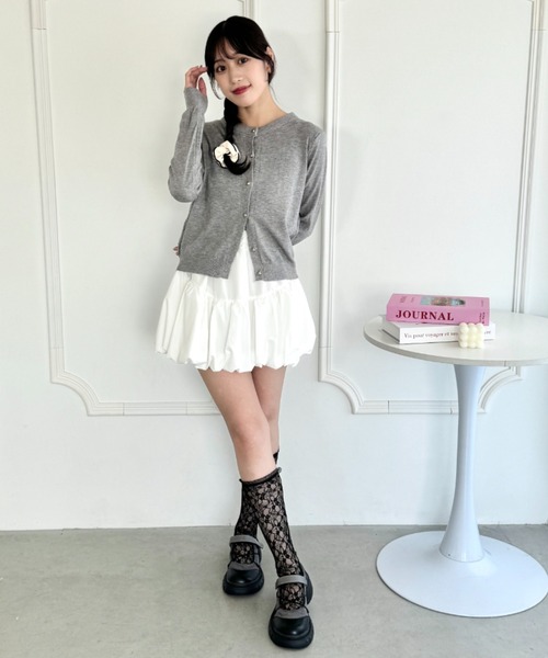 Loueme(ルエム)の「【6色展開】ゴールドボタンカーディガン(カーディガン/ボレロ・レディース・ピンク/レッド/ブラウン/グレー/ブラック/アイボリー・FREE)」の21枚目の写真