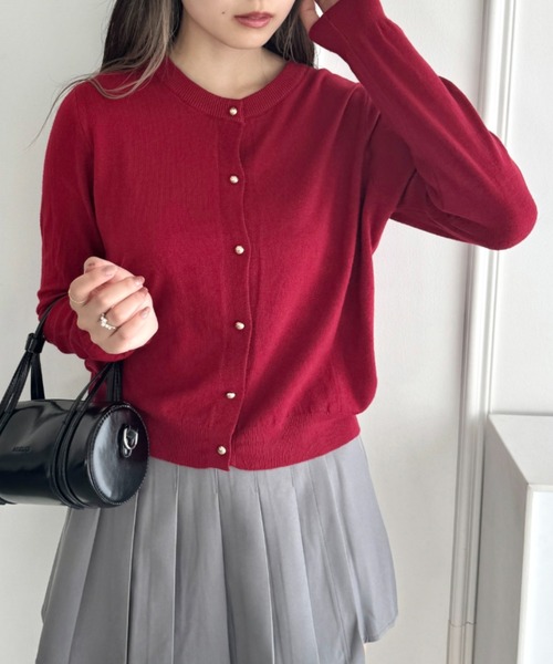 Loueme(ルエム)の「【6色展開】ゴールドボタンカーディガン(カーディガン/ボレロ・レディース・ピンク/レッド/ブラウン/グレー/ブラック/アイボリー・FREE)」の7枚目の写真