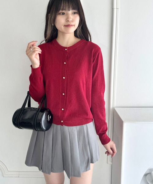 Loueme(ルエム)の「【6色展開】ゴールドボタンカーディガン(カーディガン/ボレロ・レディース・ピンク/レッド/ブラウン/グレー/ブラック/アイボリー・FREE)」の8枚目の写真