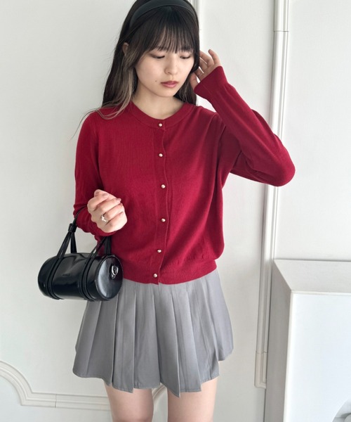 Loueme(ルエム)の「【6色展開】ゴールドボタンカーディガン(カーディガン/ボレロ・レディース・ピンク/レッド/ブラウン/グレー/ブラック/アイボリー・FREE)」の9枚目の写真
