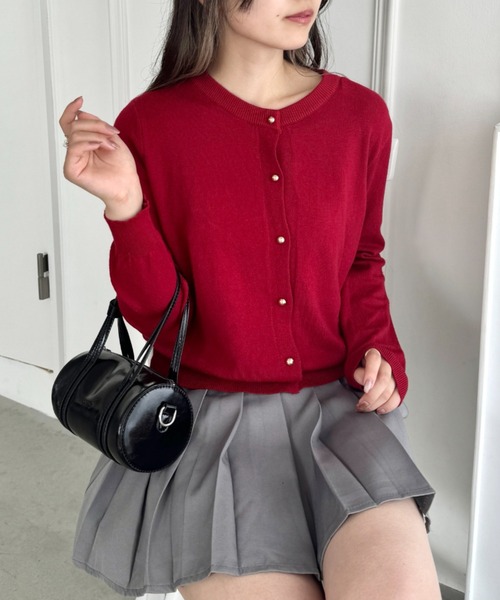 Loueme(ルエム)の「【6色展開】ゴールドボタンカーディガン(カーディガン/ボレロ・レディース・ピンク/レッド/ブラウン/グレー/ブラック/アイボリー・FREE)」の10枚目の写真
