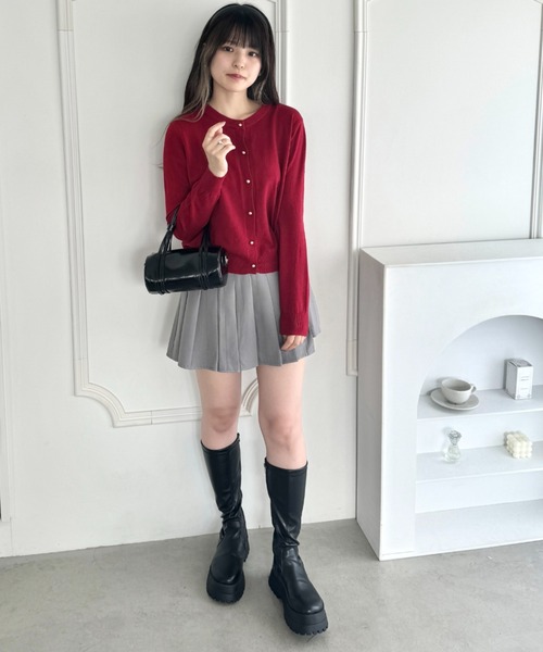 Loueme(ルエム)の「【6色展開】ゴールドボタンカーディガン(カーディガン/ボレロ・レディース・ピンク/レッド/ブラウン/グレー/ブラック/アイボリー・FREE)」の11枚目の写真