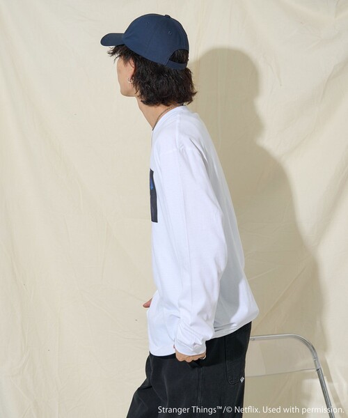 FREAK'S STORE（フリークスストア）の「Stranger Things × FREAK'S STORE/ストレンジャーシングス Stranger Things photo Long sleeve T-shirt 2/ストレンジャーシングスフォトロンT（Tシャツ/カットソー・レディース・オフホワイト・MEDIUM/X-LARGE）」の10枚目の写真
