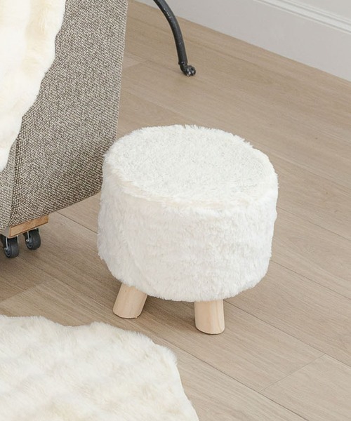 LAKOLE（ラコレ）の「ファブリックスツール[ファー] / 147903（インテリア雑貨・レディース・ブラウン/アイボリー/グレー・FREE）」の3枚目の写真