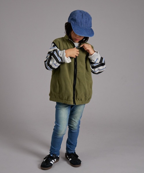 PAIRMANON STREET（ペアマノンストリート）の「【PAIRMANON STREET】バック刺繍 マイクロフリース ベスト（ベスト・キッズ・ブラック/カーキ/グレイッシュベージュ・160/100/140/120/130/150/90/110）」の18枚目の写真