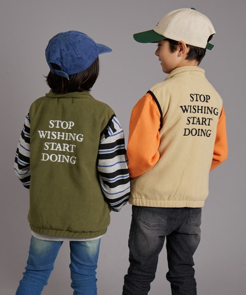 PAIRMANON STREET（ペアマノンストリート）の「【PAIRMANON STREET】バック刺繍 マイクロフリース ベスト（ベスト・キッズ・ブラック/カーキ/グレイッシュベージュ・160/100/140/120/130/150/90/110）」の22枚目の写真