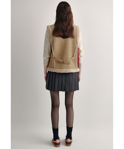 Fano Studios（ファノ ストゥディオズ）の「レトロデザイン ボアパイピング ムートンベスト FD24W374【Fano Studios】（ベスト・レディース・ベージュ・L/M/S）」の6枚目の写真