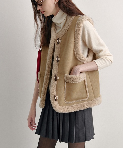 Fano Studios（ファノ ストゥディオズ）の「レトロデザイン ボアパイピング ムートンベスト FD24W374【Fano Studios】（ベスト・レディース・ベージュ・L/M/S）」の4枚目の写真