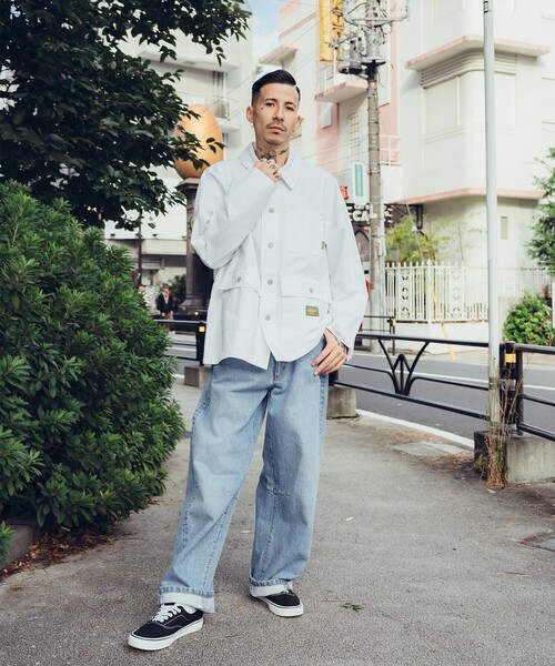 Subciety（サブサエティ）の「Utility shirt jacket（ミリタリージャケット・メンズ・ホワイト/カーキ/ブラック・X-LARGE/LARGE/MEDIUM/SMALL）」の18枚目の写真