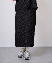 LUKU nari（ルクナーリ）の「花ジャガードタイトスカート（スカート）」