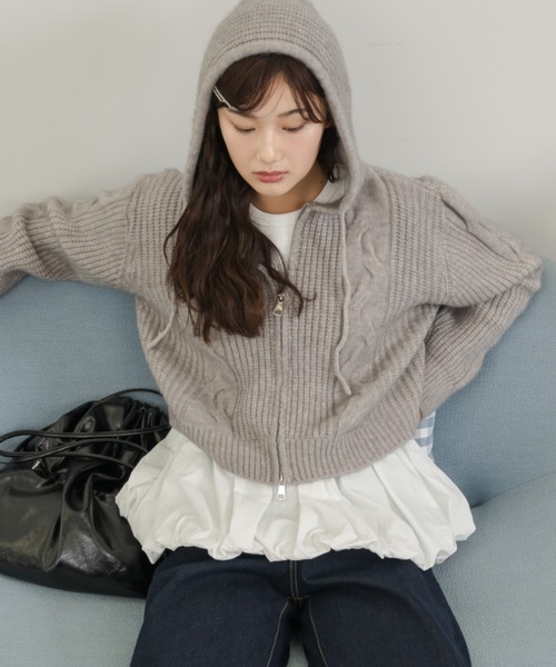 Birthday room（バースデイルーム）の「ケーブル編みダブルジップ