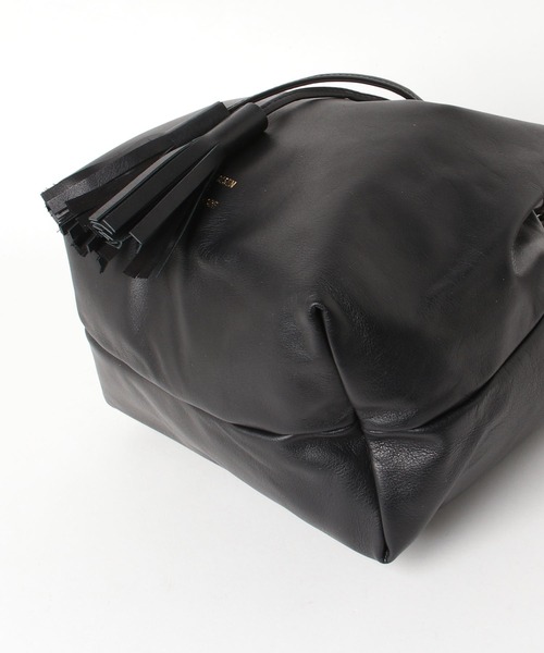 YOUNG&OLSEN The DRYGOODS STORE（ヤングアンドオルセン）の「【YOUNG&OLSEN】別注　SMOOTH LEATHER DS BAG（ショルダーバッグ・レディース・ベージュ/ブラック・FREE）」の11枚目の写真