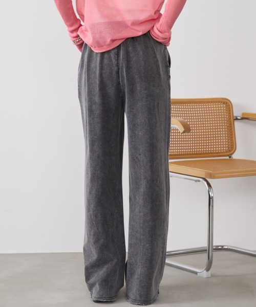 Auntie Rosa Holiday(アンティローザホリデー)の「ピンタックケミカルスウェットイージーワイドパンツ(スウェットパンツ・レディース・ブラック/サックスブルー・FREE)」の6枚目の写真