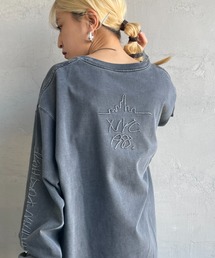 [MANHATTAN PORTAGE/マンハッタンポーテージ] 別注 ピグメント染め 手書き風バックロゴ刺繍ロンT