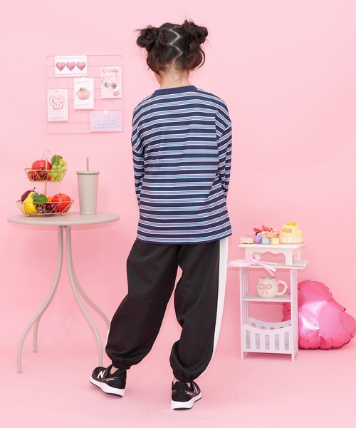 Bee des Bee（ビーデスビー）の「ライン パラシュートパンツ（その他パンツ・キッズ・ピンク/ブラック/ブラック系その他/チャコールグレー・150cm/140cm/130cm/120cm/110cm/100cm/160cm）」の10枚目の写真