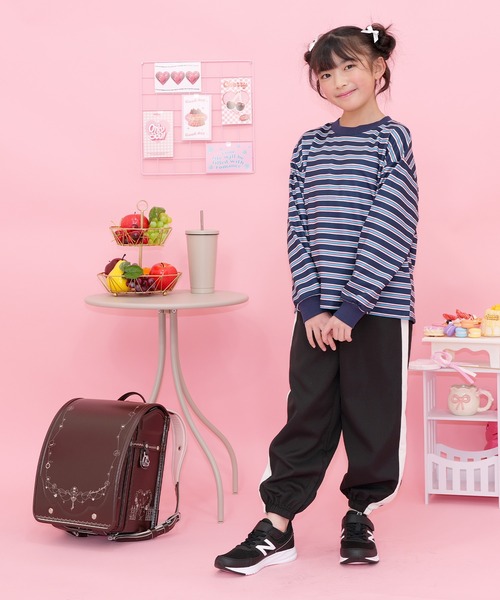 Bee des Bee（ビーデスビー）の「ライン パラシュートパンツ（その他パンツ・キッズ・ピンク/ブラック/ブラック系その他/チャコールグレー・150cm/140cm/130cm/120cm/110cm/100cm/160cm）」の9枚目の写真