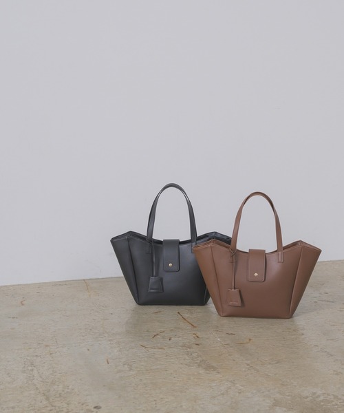 INTER FACTORY（インターファクトリー）の「ワンハンドルトートバッグ【A4サイズ収納 / 通勤・通学にも◎】made in INTER FACTORY（トートバッグ・レディース・ブラック/ブラウン・FREE）」の8枚目の写真