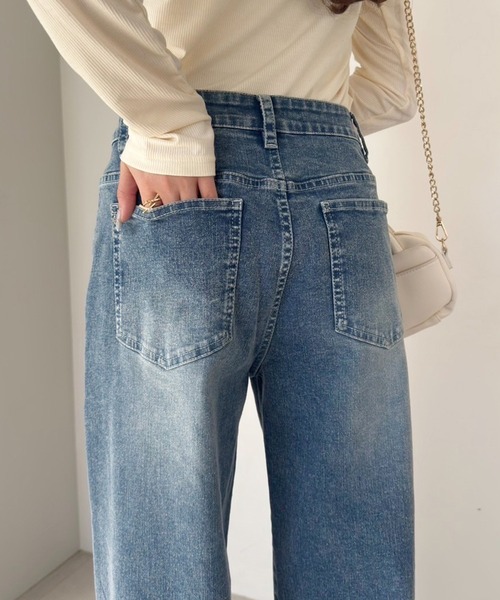one after another NICE CLAUP(ワンアフターアナザーナイスクラップ)の「ストレッチワイドデニムパンツ(デニムパンツ・レディース・ネイビー/ライトブルー/ブルー・SMALL/MEDIUM)」の20枚目の写真