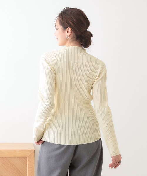 DRESKIP(ドレスキップ)の「【洗える/S-LL】一枚でもインナーでも プチハイネック リブニット(ニット/セーター・レディース・ブルーグリーン/ライトグレー/ブラック/オフホワイト・02/01/04/03)」の6枚目の写真