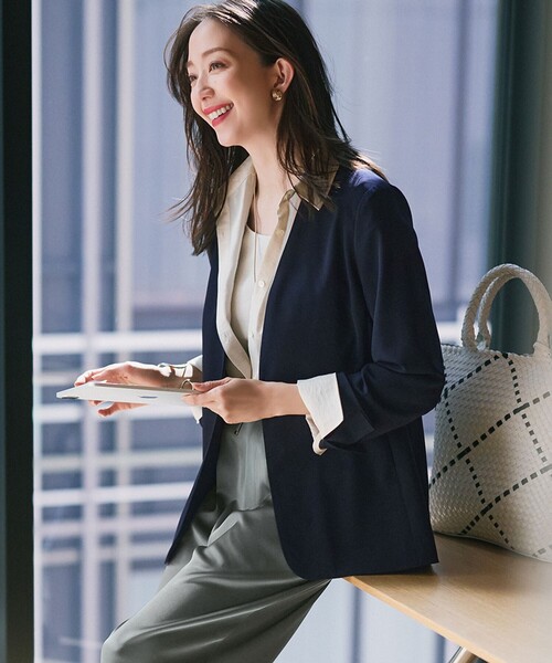 23区 L（ニジュウサンクオオキイサイズ）の「【セットアップ対応/洗える】2WAYストレッチツイル ジャケット（ノーカラージャケット・レディース・ブラック系/ネイビー系・44/46/48）」の2枚目の写真