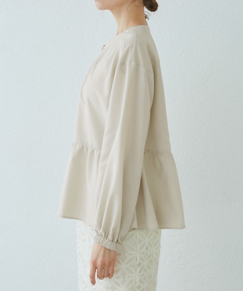 ROPE' PICNIC（ロペピクニック）の「【紫外線+近赤外線カット】ペプラムカーディガンブルゾン（ブルゾン・レディース・グレー/オフホワイト/ブラック・38）」の20枚目の写真