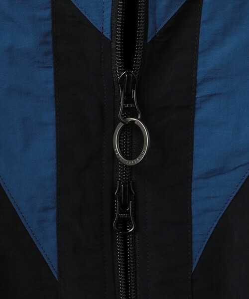 MARTINE ROSE（マーティンローズ）の「＜Martine Rose＞ SHRUNKEN TRACK JACKET/トラックジャケット（ナイロンジャケット・メンズ・ロイヤルブルー・XS）」の7枚目の写真