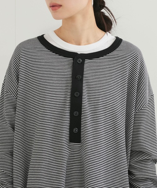 ADAM ET ROPE'（アダムエロペ）の「別注【Healthknit/ヘルスニット】2Pレイヤードヘンリープルオーバー（Tシャツ/カットソー・レディース・ブラック系その他2/ブルー系その他6/ブラック・FREE）」の19枚目の写真