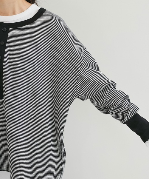 ADAM ET ROPE'（アダムエロペ）の「別注【Healthknit/ヘルスニット】2Pレイヤードヘンリープルオーバー（Tシャツ/カットソー・レディース・ブラック系その他2/ブルー系その他6/ブラック・FREE）」の20枚目の写真