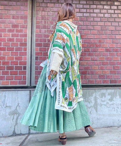 チャイハネ（チャイハネ）の「【チャイハネ】ラフィキUVパレオストール 巾着ポーチ付き（ストール/ショール・レディース・マスタード/グリーン/ブルー/ホワイト/オレンジ/ネイビー/ピンク/ターコイズブルー/レッド/ベージュ・FREE）」の12枚目の写真