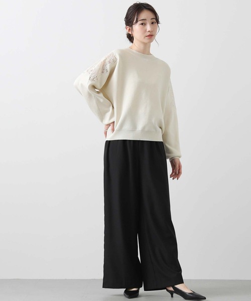 Gready Brilliant(グレディブリリアン)の「肩刺しゅうレースニット(ニット/セーター・レディース・アイボリー/コーラルピンク・38)」の6枚目の写真