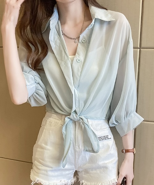 maison de LATIR(メゾンドラティール)の「透け感がトレンドの夏服UVカットシアーシャツ(シャツ/ブラウス・レディース・ブラック/ホワイト/グリーン/パープル・ONESIZE)」の21枚目の写真