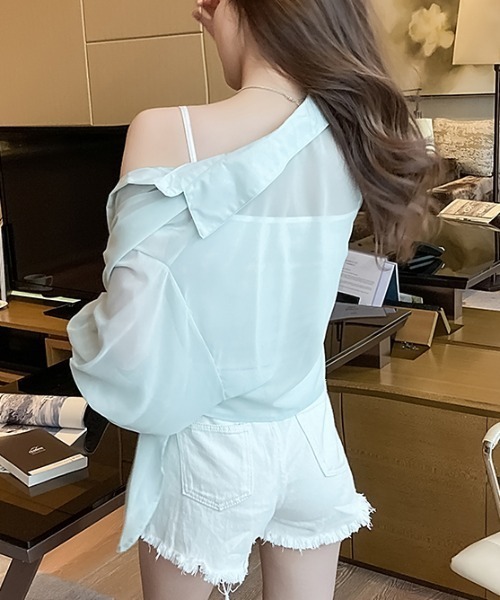 maison de LATIR(メゾンドラティール)の「透け感がトレンドの夏服UVカットシアーシャツ(シャツ/ブラウス・レディース・ブラック/ホワイト/グリーン/パープル・ONESIZE)」の22枚目の写真