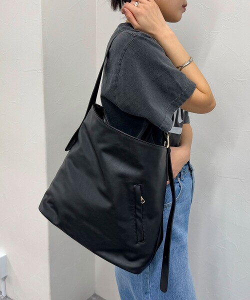 fredy emue（フレディエミュ）の「【maison vert /メゾンヴェール】アウトポケワンハンドルトートバッグ（ショルダーバッグ・レディース・アイボリー/ブラック/ブラウン・FREE）」の3枚目の写真