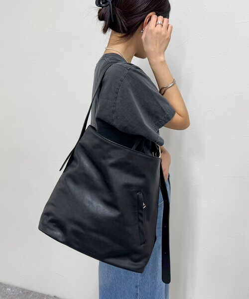 fredy emue（フレディエミュ）の「【maison vert /メゾンヴェール】アウトポケワンハンドルトートバッグ（ショルダーバッグ・レディース・アイボリー/ブラック/ブラウン・FREE）」の13枚目の写真