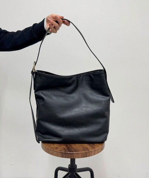 fredy emue（フレディエミュ）の「【maison vert /メゾンヴェール】アウトポケワンハンドルトートバッグ（ショルダーバッグ・レディース・アイボリー/ブラック/ブラウン・FREE）」の18枚目の写真