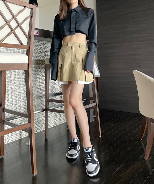 Mela(メラ)の「カットオフクロップドシャツ(シャツ/ブラウス・レディース・ブラック・L/S/M)」の8枚目の写真
