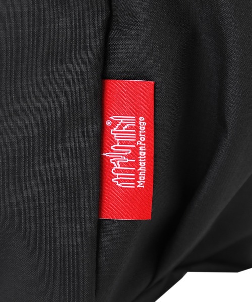 Manhattan Portage（マンハッタンポーテージ）の「RAMBLE ACTION BAG（ショルダーバッグ・メンズ・ブルー/ブラック・MEDIUM）」の7枚目の写真