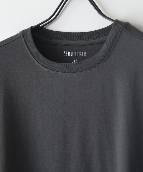 LB/S (エルビーエス)の「【汗染みの目立ちにくいTシャツ ZEROSTAIN/ゼロステイン】ロールカフラウンドヘムTシャツ 撥水・防汚加工 涼しい・透けにくい 大人カジュアル(Tシャツ/カットソー・レディース・スミクロ/ダークグリーン/ブラック/ホワイト/パープル/オフホワイト・LARGE/MEDIUM)」の10枚目の写真