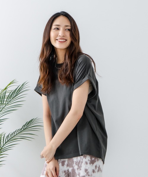LB/S (エルビーエス)の「【汗染みの目立ちにくいTシャツ ZEROSTAIN/ゼロステイン】ロールカフラウンドヘムTシャツ 撥水・防汚加工 涼しい・透けにくい 大人カジュアル(Tシャツ/カットソー・レディース・スミクロ/ダークグリーン/ブラック/ホワイト/パープル/オフホワイト・LARGE/MEDIUM)」の19枚目の写真