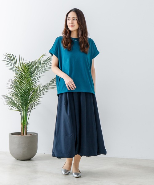 LB/S (エルビーエス)の「【汗染みの目立ちにくいTシャツ ZEROSTAIN/ゼロステイン】ロールカフラウンドヘムTシャツ 撥水・防汚加工 涼しい・透けにくい 大人カジュアル(Tシャツ/カットソー・レディース・スミクロ/ダークグリーン/ブラック/ホワイト/パープル/オフホワイト・LARGE/MEDIUM)」の20枚目の写真